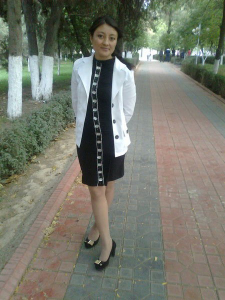 Пери Камилова