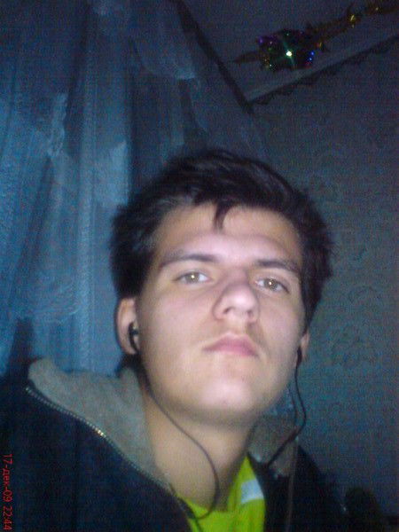 Максим Волков