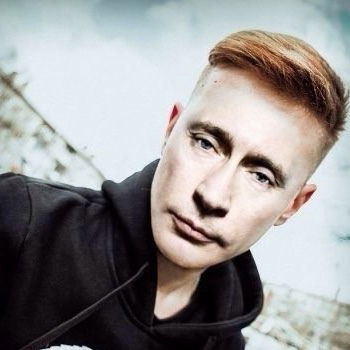 Денис Новокшанов