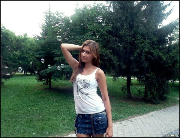 Алёнка Беляева