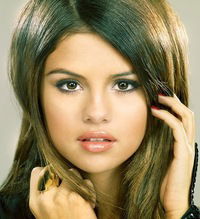 Селена Гомес