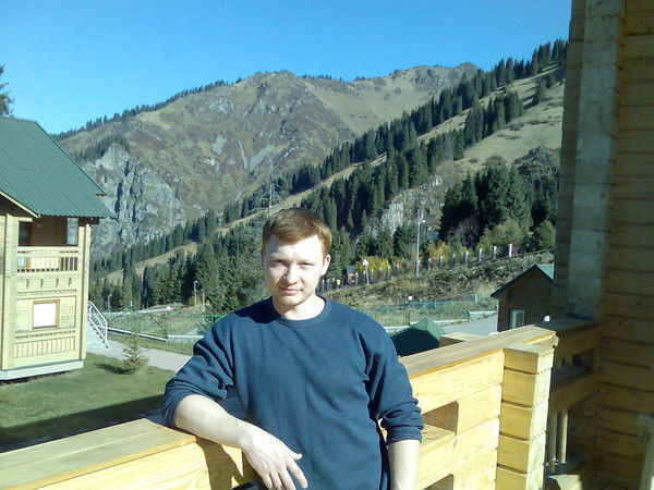 Роман Петров