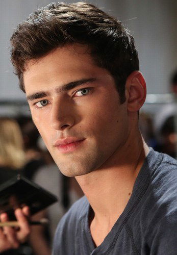 Вальди Морис