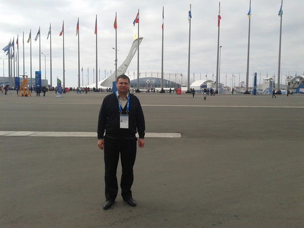 Анатолий Захаров