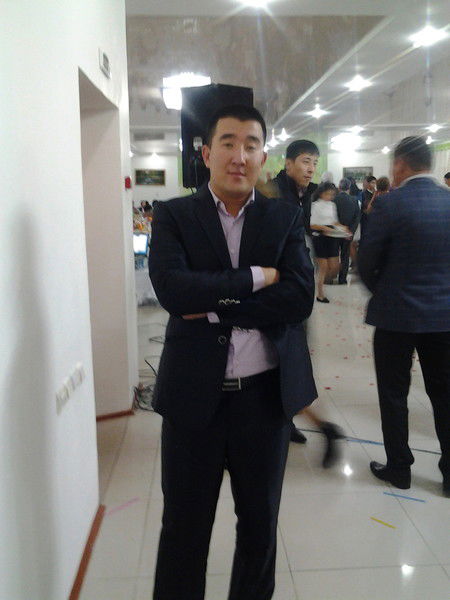 Нурбол Шариев