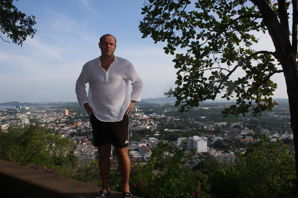 Алексей Иванов