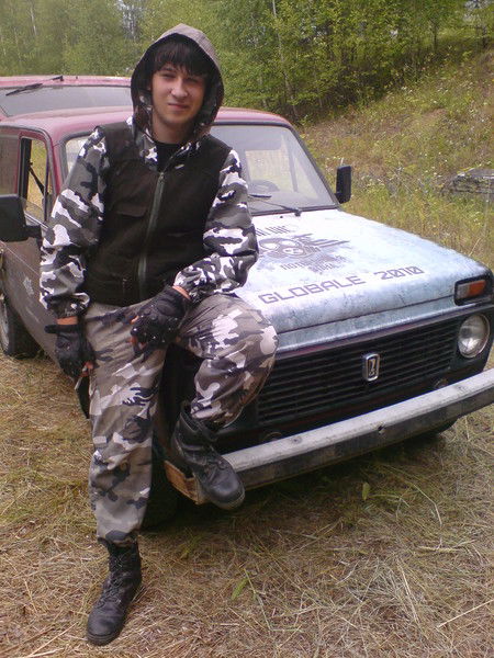 Антон Захаров