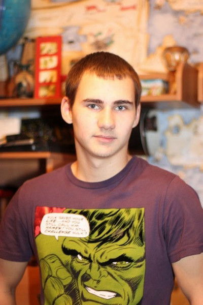 Александр Ларин