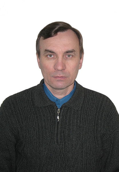 Юра Старников