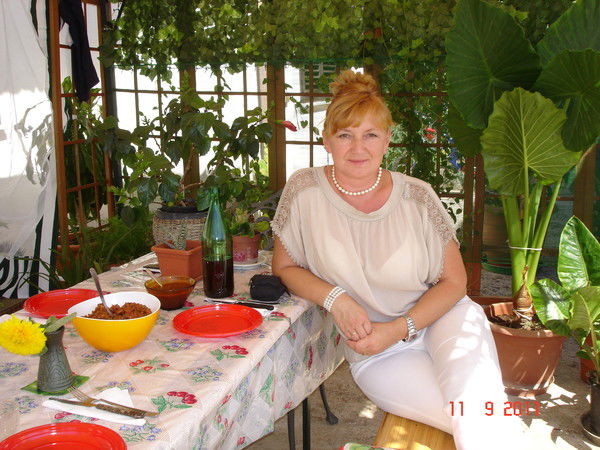 Лена Петрова