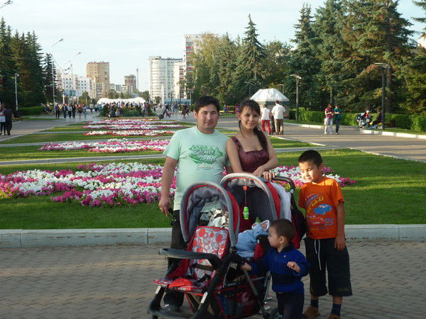 Одиссей Бжиков