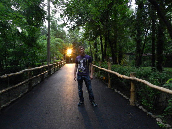 Виктор Парешнев