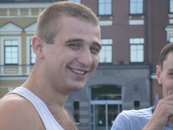 Макс Бондаренко