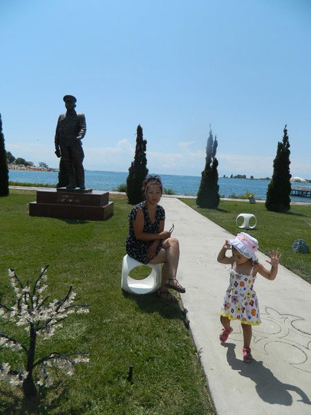 Элай Аданова