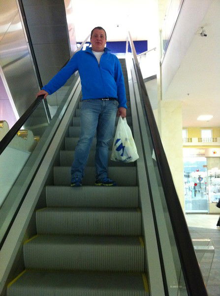 Сергей Серов