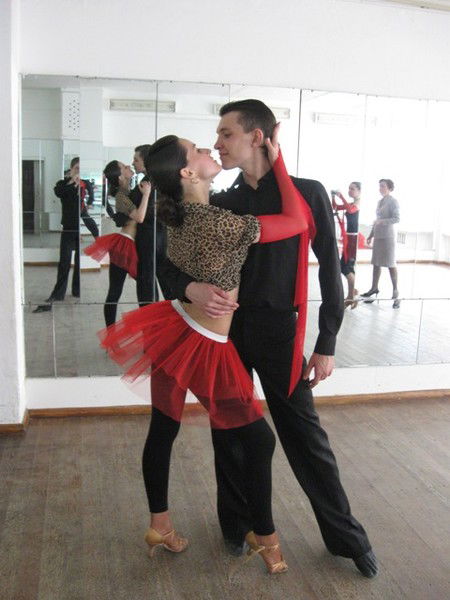 Антон Захаров