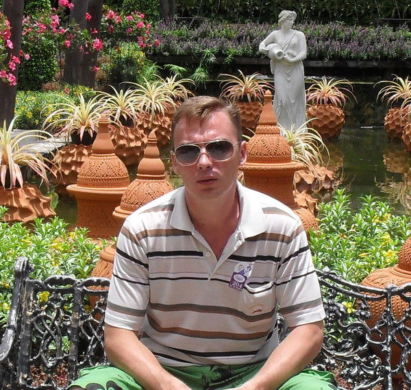 Максим Канибетов