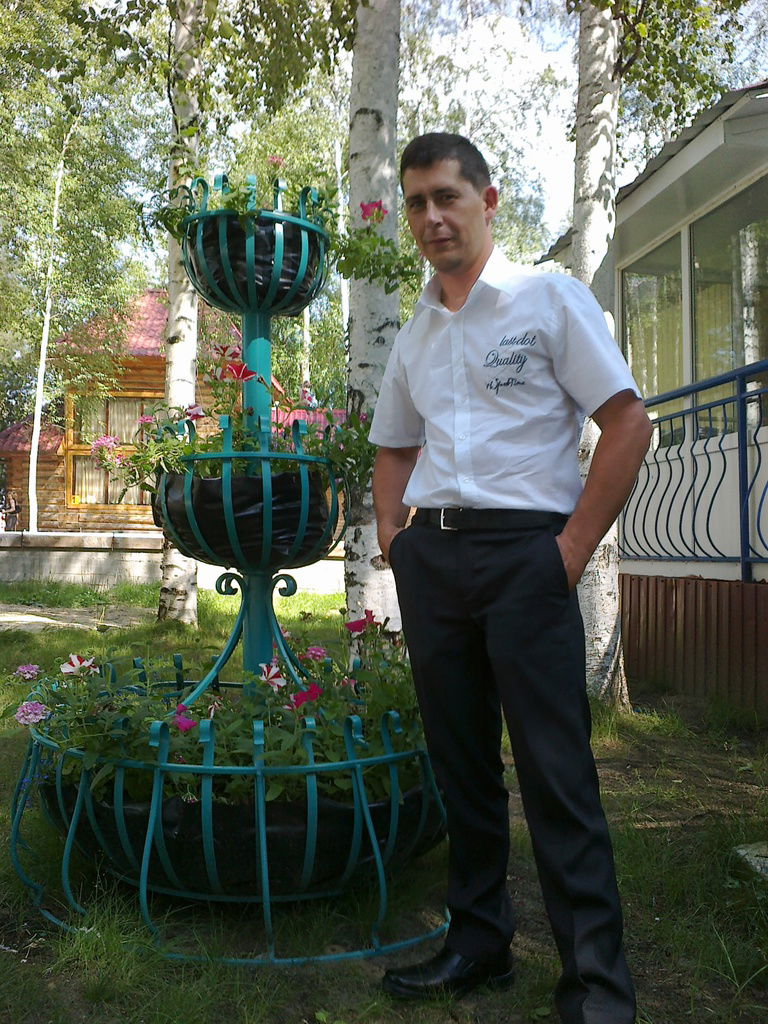 Александр Антонов