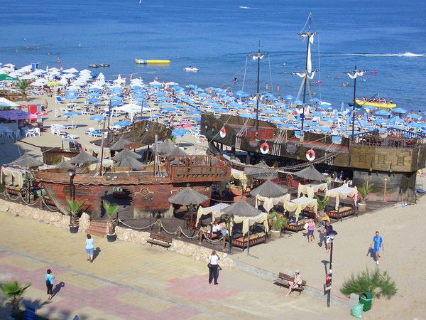 Женя Балахонова