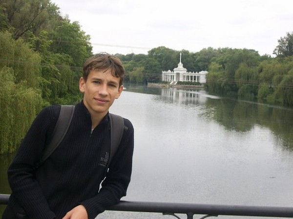 Анатолий Ухов