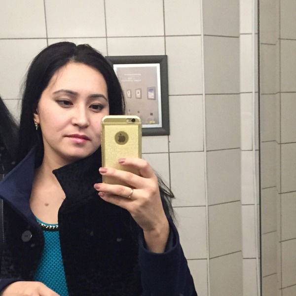 Арай Ескендировна