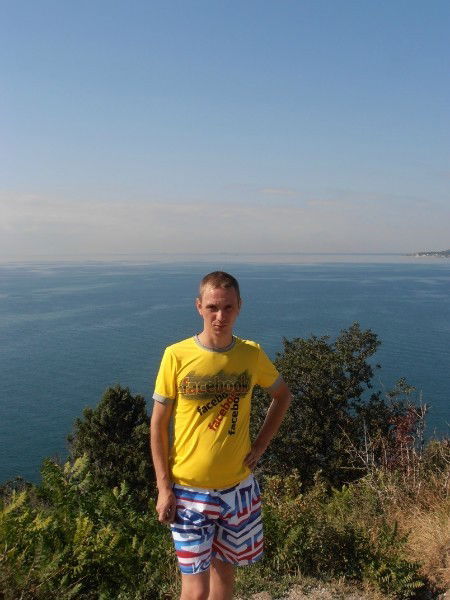 Дмитрий Семиколенов