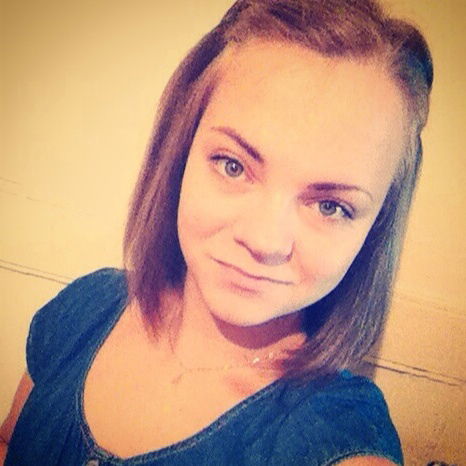 Надя Азелицкая