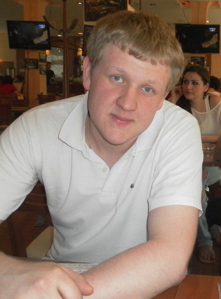 Женя Устинов