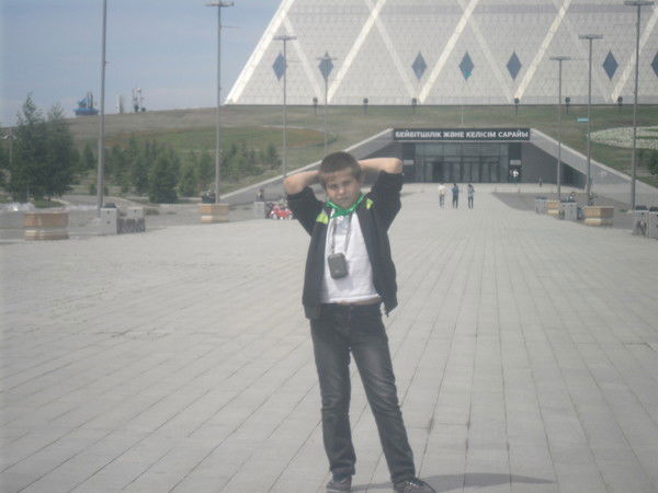 Толян Польских