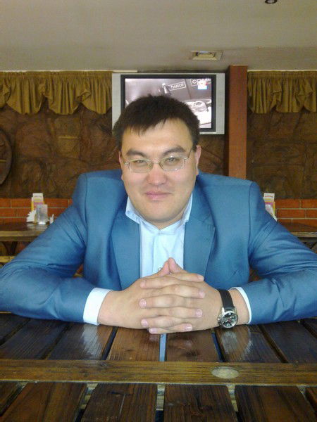 Серик Амурказинов