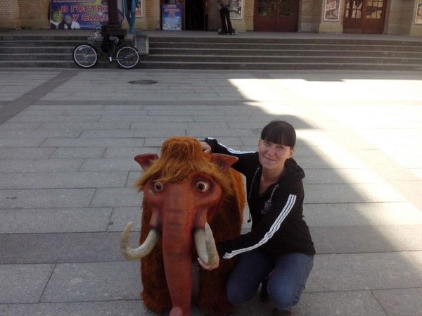 Лена Белякова