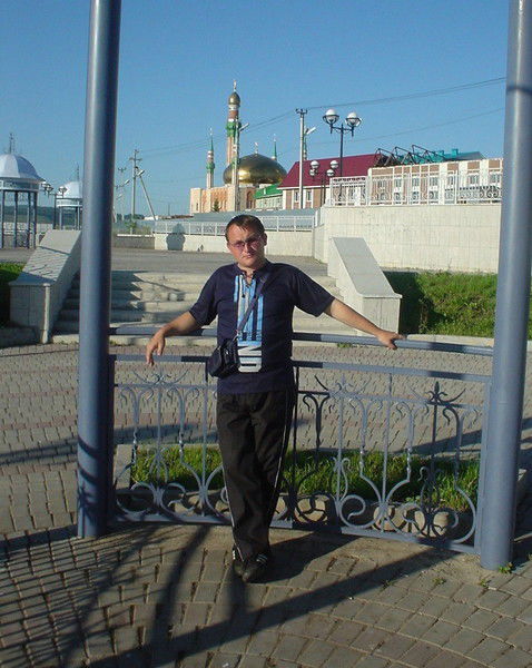 Михаил Иванов