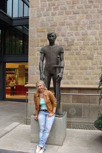 Елена Романова