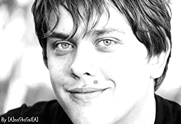 Максим Федотов