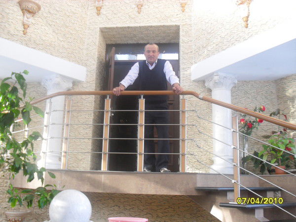 Берден Башаров