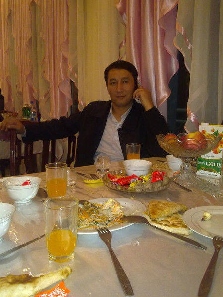 Алтын Какиев