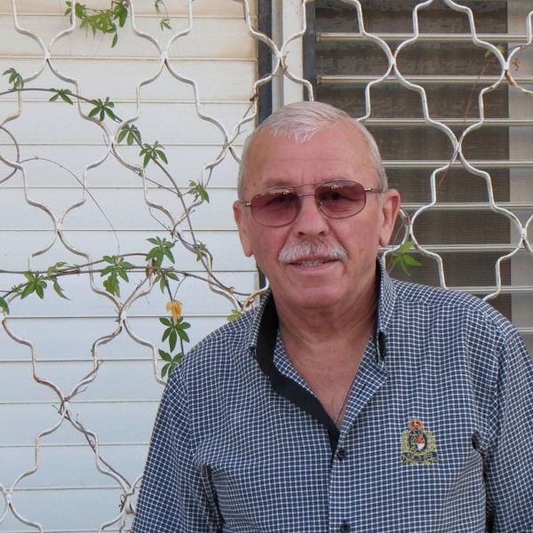 Гена Михайлов