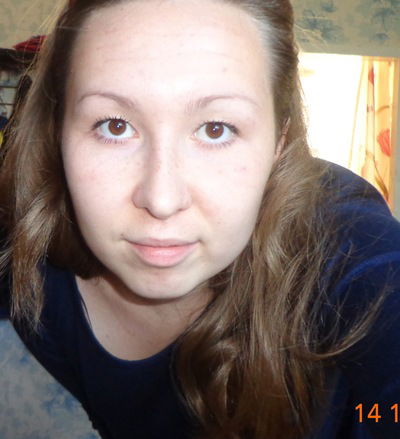 Аня Изинидова