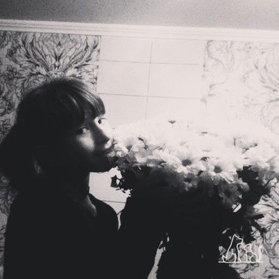 Оля Кривенька