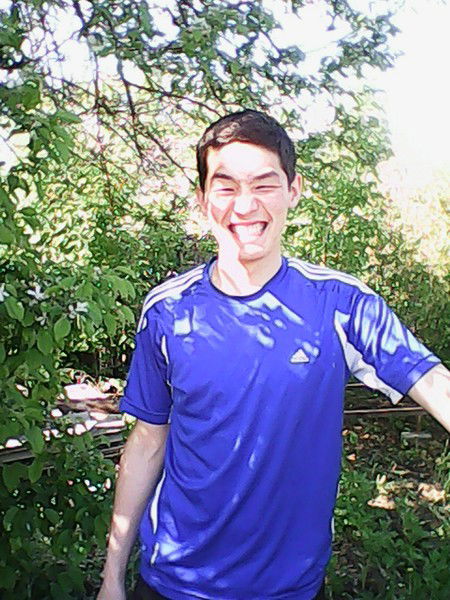 Мади Тлешов