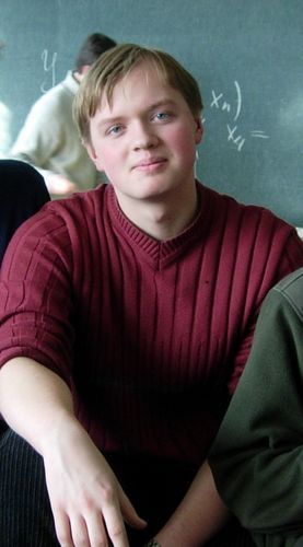 Николай Леонов