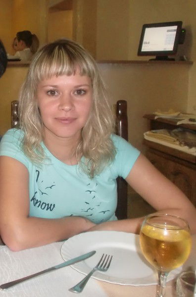 Аня Фролова