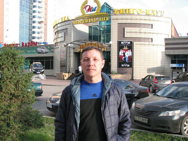 Роберт Галиханов