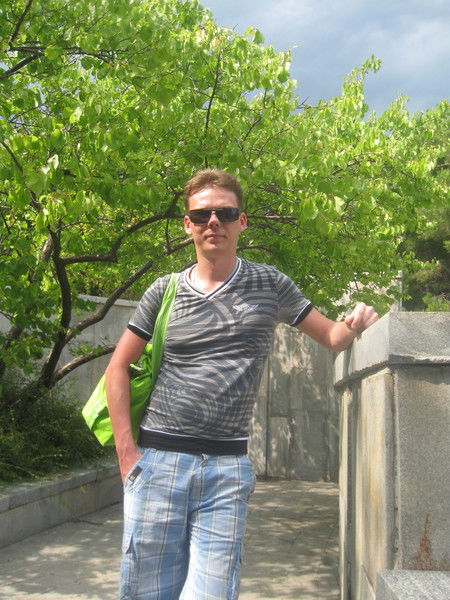 Максим Варовей