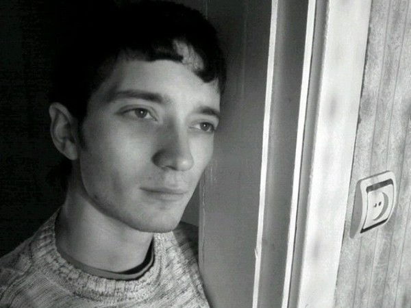 Амик Амроян