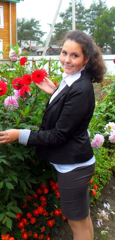 Аня Постникова