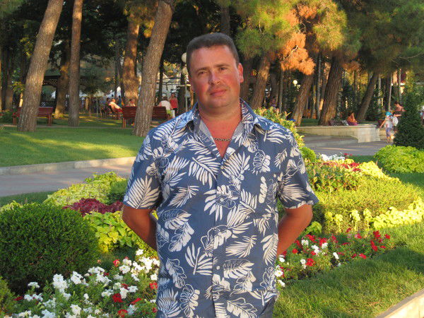 Антон Неведров