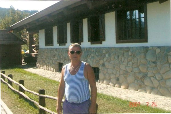 Виктор Нестеренко