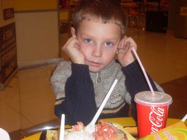 Владислав Головлёв