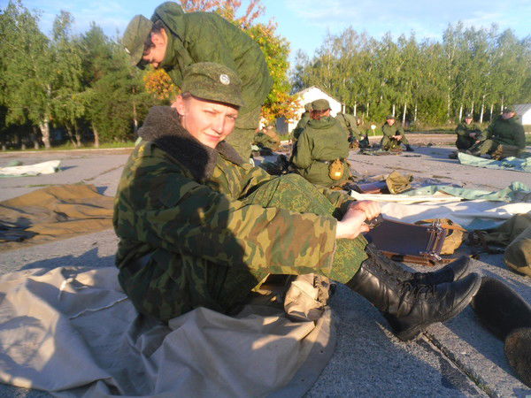 Оленька Пономарева